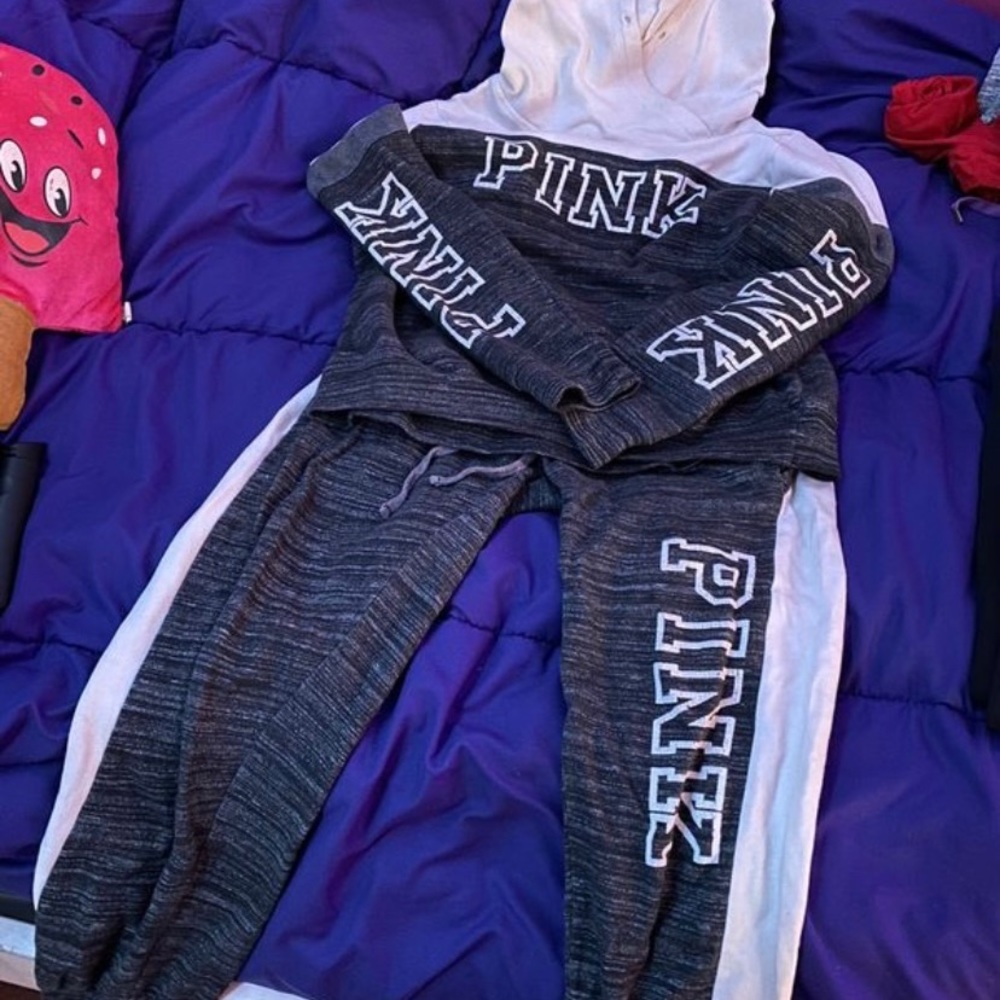 PINK sweatsuit